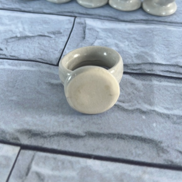 Vintage Pfaltzgraff ceramic Yorktowne napkin ring set of 6 footed - Picture 3 of 4